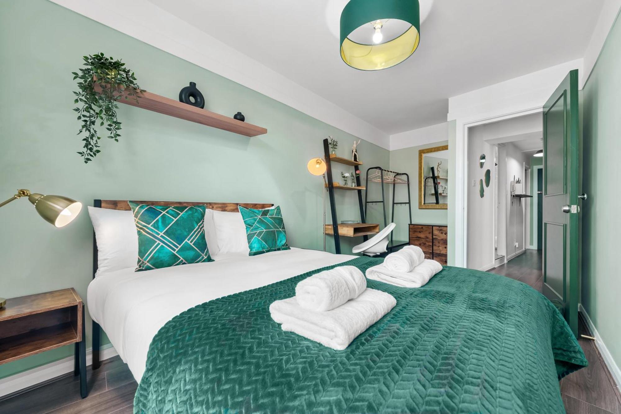 Chic 2 Bedroom Apartment Near Liverpool Street By Gold Stays London Kültér fotó