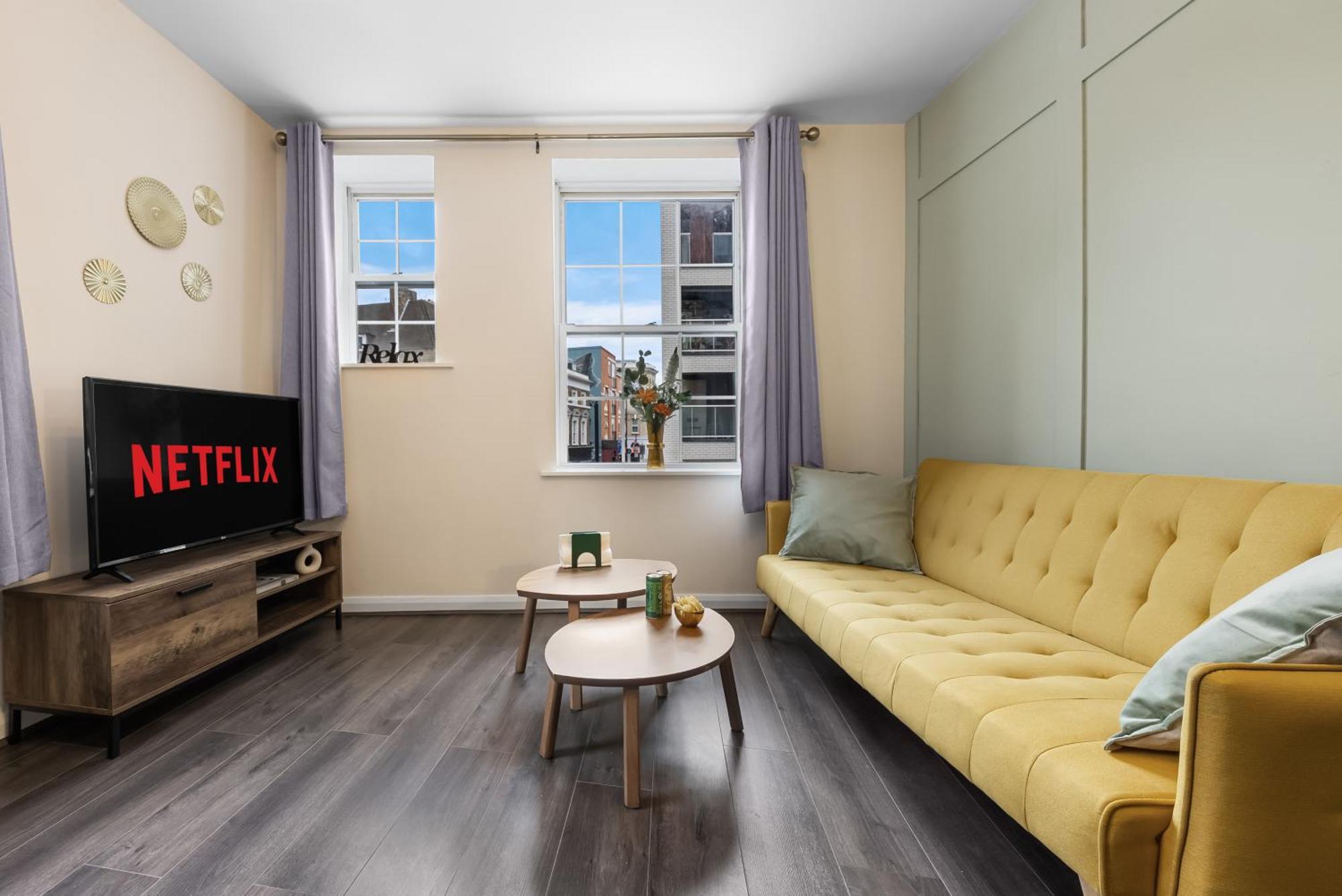 Chic 2 Bedroom Apartment Near Liverpool Street By Gold Stays London Kültér fotó